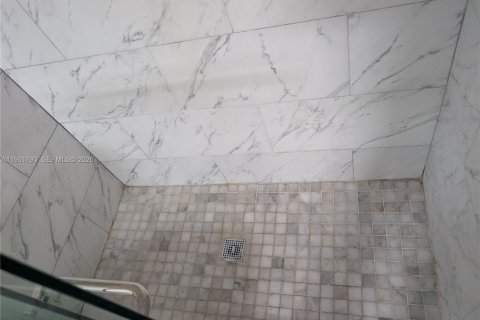 Снять в аренду квартиру в Норт-Майами, Флорида 2 спальни, 106.47м2, № 2024531 - фото 9