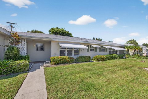 Condominio en St. Lucie, Florida, 2 dormitorios  № 2077695