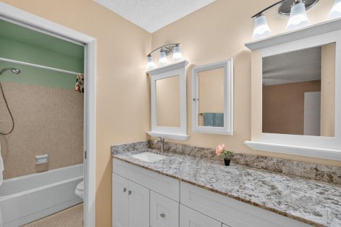 Condominio en venta en St. Lucie, Florida, 2 dormitorios, 104.05 m2 № 2077695 - foto 8