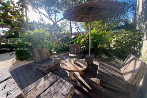 Condo in Miami Beach, Florida  № 2053112 - photo 30