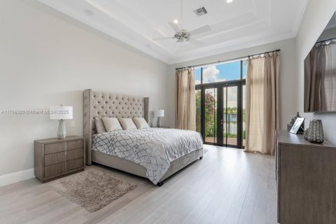 House in Boca Raton, Florida 4 bedrooms, 316.98 sq.m. № 1737479 - photo 20