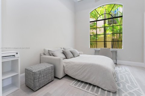House in Boca Raton, Florida 4 bedrooms, 316.98 sq.m. № 1737479 - photo 27