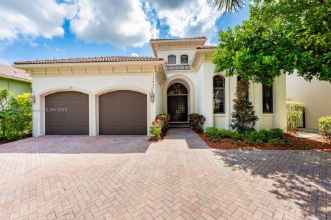 House in Boca Raton, Florida 4 bedrooms, 316.98 sq.m. № 1737479 - photo 2