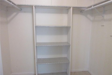 Condo in Ocala, Florida, 2 bedrooms  № 2213606 - photo 10