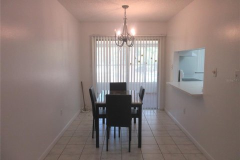Condo in Ocala, Florida, 2 bedrooms  № 2213606 - photo 6