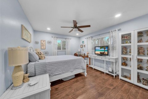 House in Pembroke Pines, Florida 3 bedrooms, 158.68 sq.m. № 2048969 - photo 21