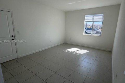 Adosado en alquiler en Homestead, Florida, 4 dormitorios, 166.3 m2 № 2080778 - foto 4