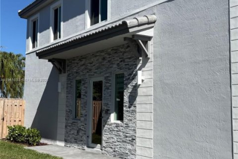 Adosado en alquiler en Homestead, Florida, 4 dormitorios, 166.3 m2 № 2080778 - foto 20