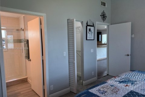 House in Margate, Florida 3 bedrooms, 111.02 sq.m. № 2063370 - photo 21