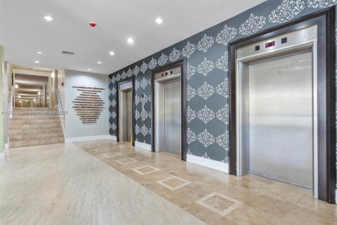 Condominio en venta en Miami Beach, Florida, 2 dormitorios, 97.08 m2 № 1707443 - foto 3