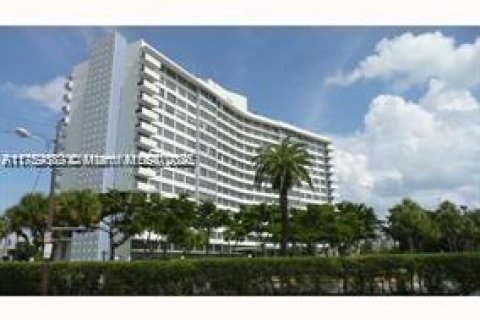 Condominio en venta en Miami Beach, Florida, 2 dormitorios, 97.08 m2 № 1707443 - foto 5