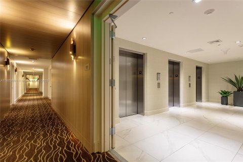 Condo in Aventura, Florida, 2 bedrooms  № 1730562 - photo 20