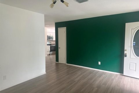 Villa ou maison à vendre à Saint Petersburg, Floride: 3 chambres, 86.96 m2 № 2413652 - photo 3