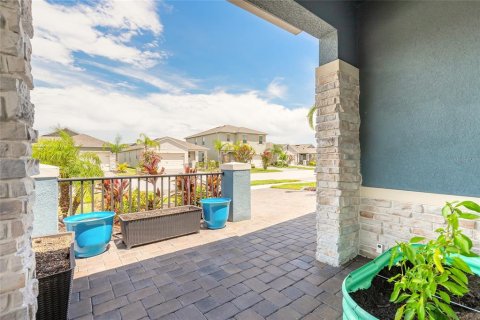 House in New Smyrna Beach, Florida 3 bedrooms, 150.13 sq.m. № 1818913 - photo 2