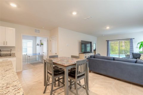 House in New Smyrna Beach, Florida 3 bedrooms, 150.13 sq.m. № 1818913 - photo 16