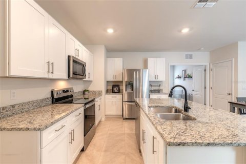 House in New Smyrna Beach, Florida 3 bedrooms, 150.13 sq.m. № 1818913 - photo 11
