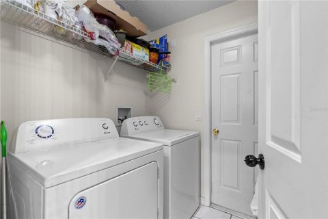 Casa en venta en Kissimmee, Florida, 4 dormitorios, 150.69 m2 № 1909032 - foto 18
