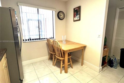 Copropriété à vendre à Weston, Floride: 2 chambres, 116.69 m2 № 1960416 - photo 11