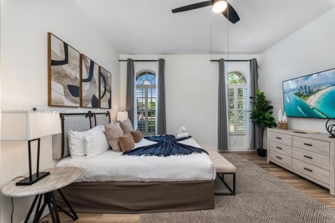 House in Fort Lauderdale, Florida 8 bedrooms, 318.19 sq.m. № 2053019 - photo 30