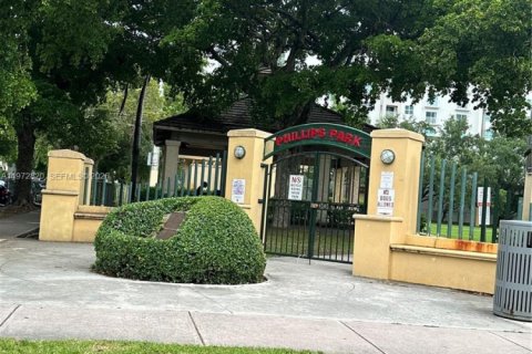 Apartment in Coral Gables, Florida 23.69 sq.m. № 2033063 - photo 9