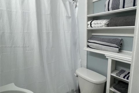 Apartment in Coral Gables, Florida 23.69 sq.m. № 2033063 - photo 6