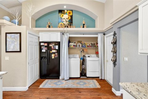 House in Ocala, Florida 4 bedrooms, 225.2 sq.m. № 2110203 - photo 12