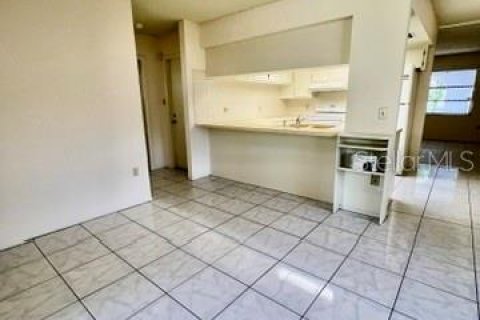 Casa en alquiler en Spring Hill, Florida, 2 dormitorios, 108.97 m2 № 1900163 - foto 11