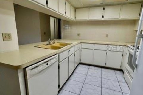 Casa en alquiler en Spring Hill, Florida, 2 dormitorios, 108.97 m2 № 1900163 - foto 5