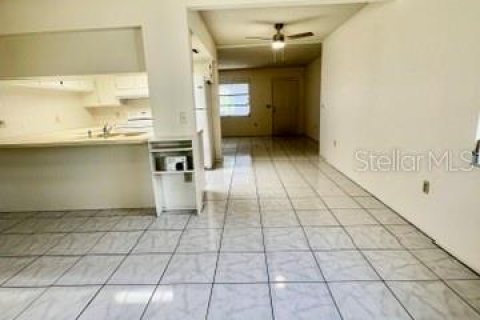 Casa en alquiler en Spring Hill, Florida, 2 dormitorios, 108.97 m2 № 1900163 - foto 8