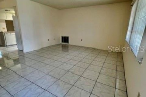 Casa en alquiler en Spring Hill, Florida, 2 dormitorios, 108.97 m2 № 1900163 - foto 14