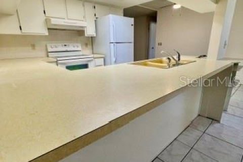 Casa en alquiler en Spring Hill, Florida, 2 dormitorios, 108.97 m2 № 1900163 - foto 17