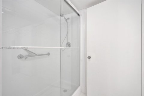Купить кондоминиум в Тамарак, Флорида 2 спальни, 91.14м2, № 2062309 - фото 29