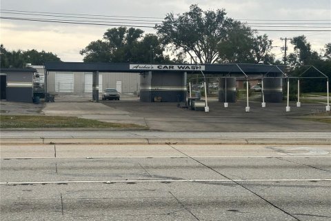 Commercial property in Lakeland, Florida 270.35 sq.m. № 1520276 - photo 4