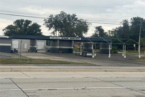 Commercial property in Lakeland, Florida 270.35 sq.m. № 1520276 - photo 1