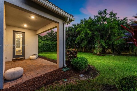 Casa en venta en Hollywood, Florida, 3 dormitorios, 206.24 m2 № 1951382 - foto 28