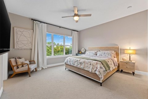 Casa en venta en Hollywood, Florida, 3 dormitorios, 206.24 m2 № 1951382 - foto 18