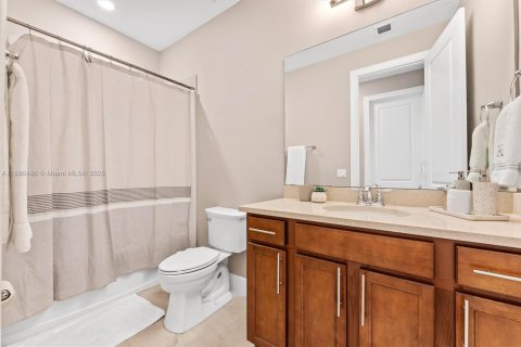 Casa en venta en Hollywood, Florida, 3 dormitorios, 206.24 m2 № 1951382 - foto 26