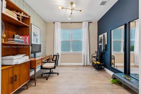 Casa en venta en Hollywood, Florida, 3 dormitorios, 206.24 m2 № 1951382 - foto 14