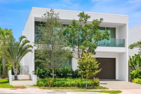 Casa en venta en Miami Beach, Florida, 4 dormitorios, 442.31 m2 № 1811532 - foto 12