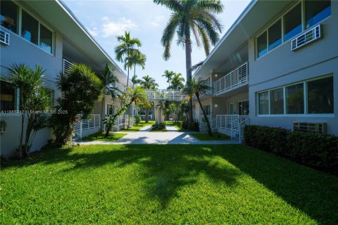 Apartamento en alquiler en Bay Harbor Islands, Florida, 1 dormitorio, 74.32 m2 № 1931381 - foto 15