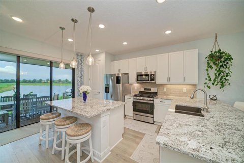 Casa en venta en Bradenton, Florida, 2 dormitorios, 172.05 m2 № 2156842 - foto 8