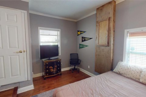 House in Tampa, Florida 3 bedrooms, 139.17 sq.m. № 1851427 - photo 22