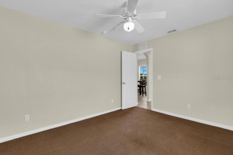 House in Cape Coral, Florida 3 bedrooms, 145.3 sq.m. № 1908642 - photo 19