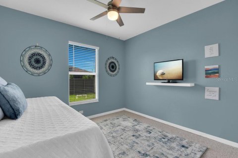 House in Cape Coral, Florida 3 bedrooms, 145.3 sq.m. № 1908642 - photo 21