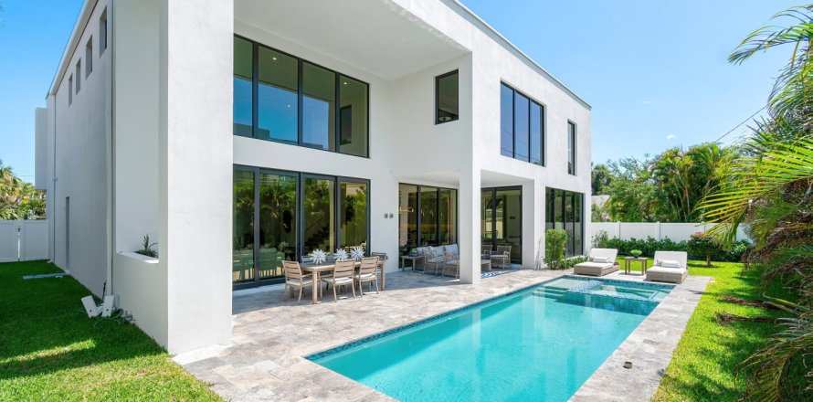 House in Boca Raton, Florida 5 bedrooms, 465.72 sq.m. № 1172537