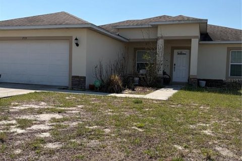 House in Kissimmee, Florida 3 bedrooms, 232.26 sq.m. № 2222200 - photo 3