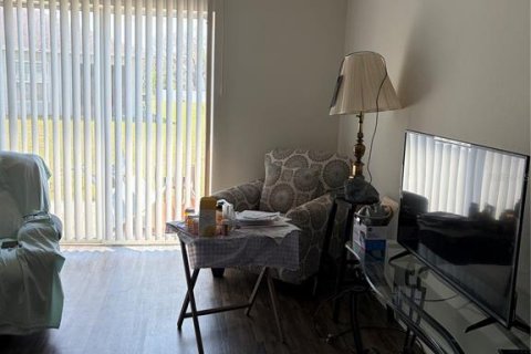 House in Kissimmee, Florida 3 bedrooms, 232.26 sq.m. № 2222200 - photo 12