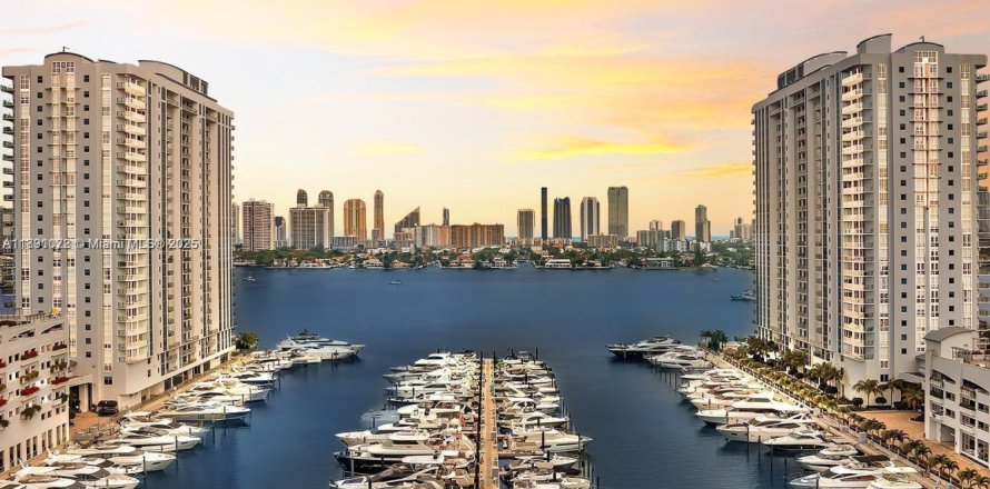 Condo à North Miami Beach, Floride, 2 chambres  № 1944405