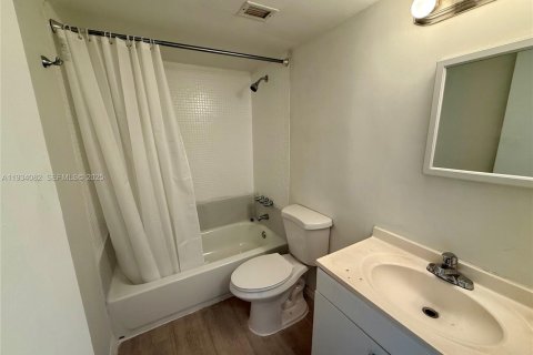 Снять в аренду кондоминиум в Майами, Флорида 2 спальни, 109.16м2, № 1992399 - фото 16