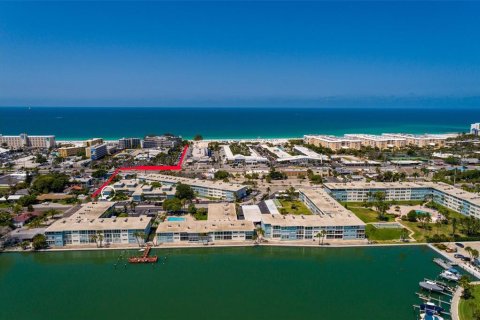 Condominio en venta en Saint Pete Beach, Florida, 2 dormitorios, 96.62 m2 № 2217407 - foto 7